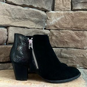 Vionic Anne‎ Black Ankle Boots / SZ 6